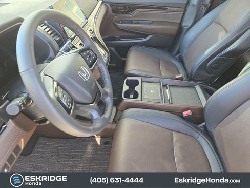 Used 2025 Honda Odyssey Elite image 15