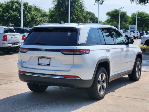 Certified 2022 Jeep Grand Cherokee Limited 4xe w/ Luxury Tech Group II AWD/4WD image 7