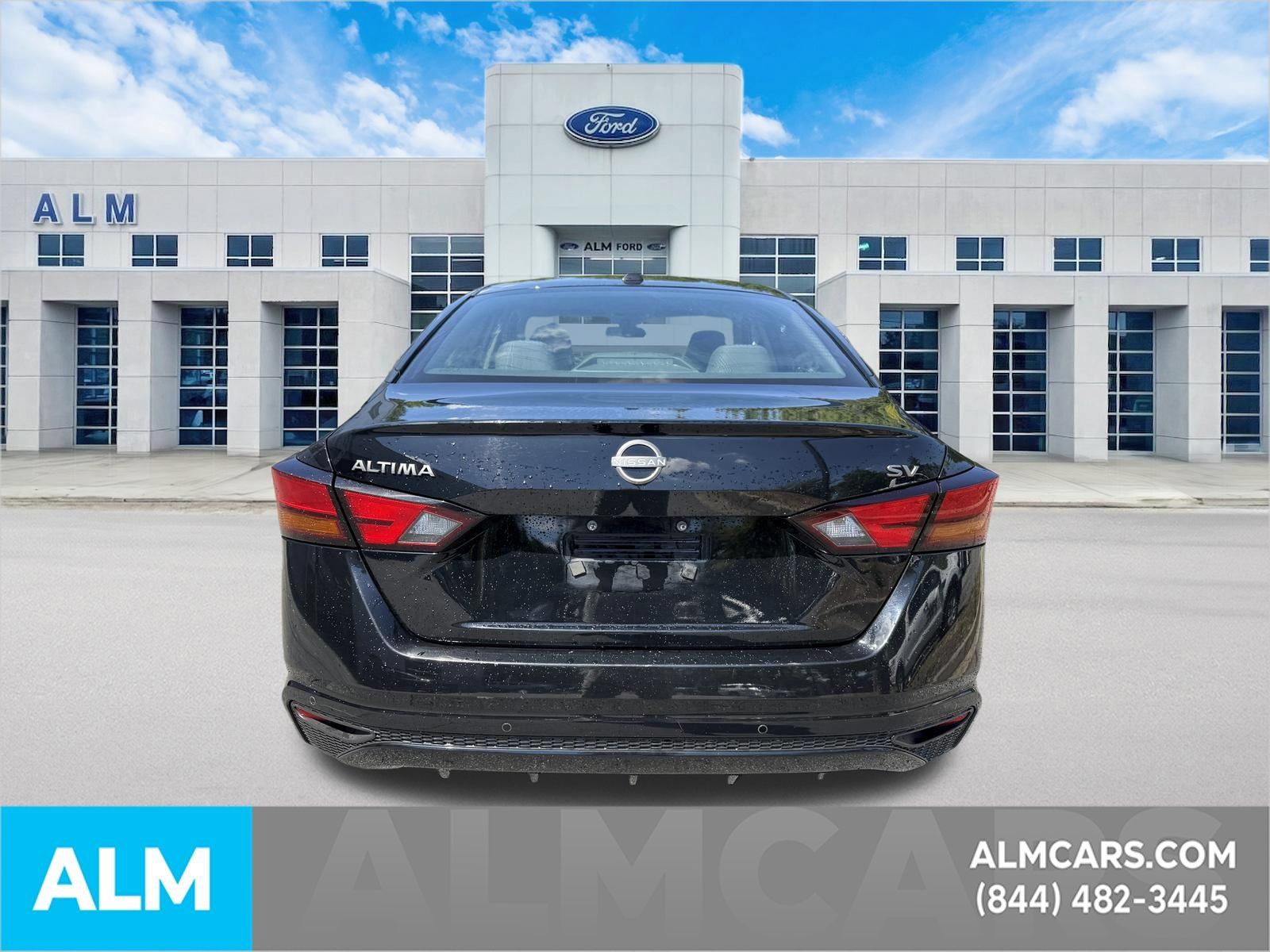 Used 2024 Nissan Altima 2.5 SV FWD image 9