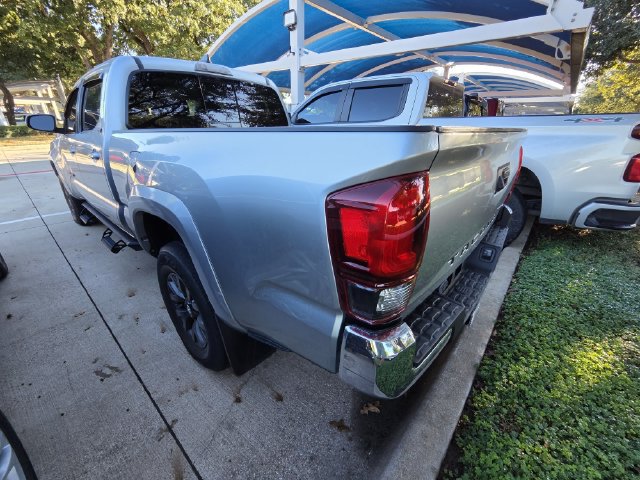 Used 2022 Toyota Tacoma SR5 RWD image 4