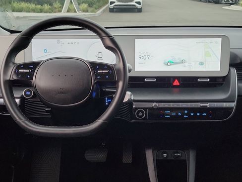 Used 2024 Hyundai Ioniq 5 SE image 6