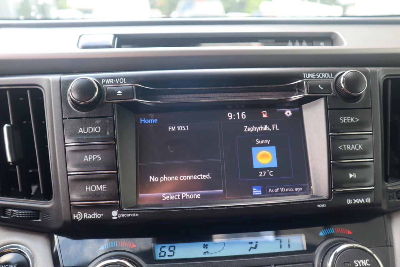Used 2017 Toyota RAV4 XLE AWD/4WD image 62