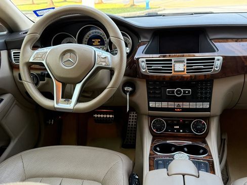 Used 2014 Mercedes-Benz CLS 550 image 12