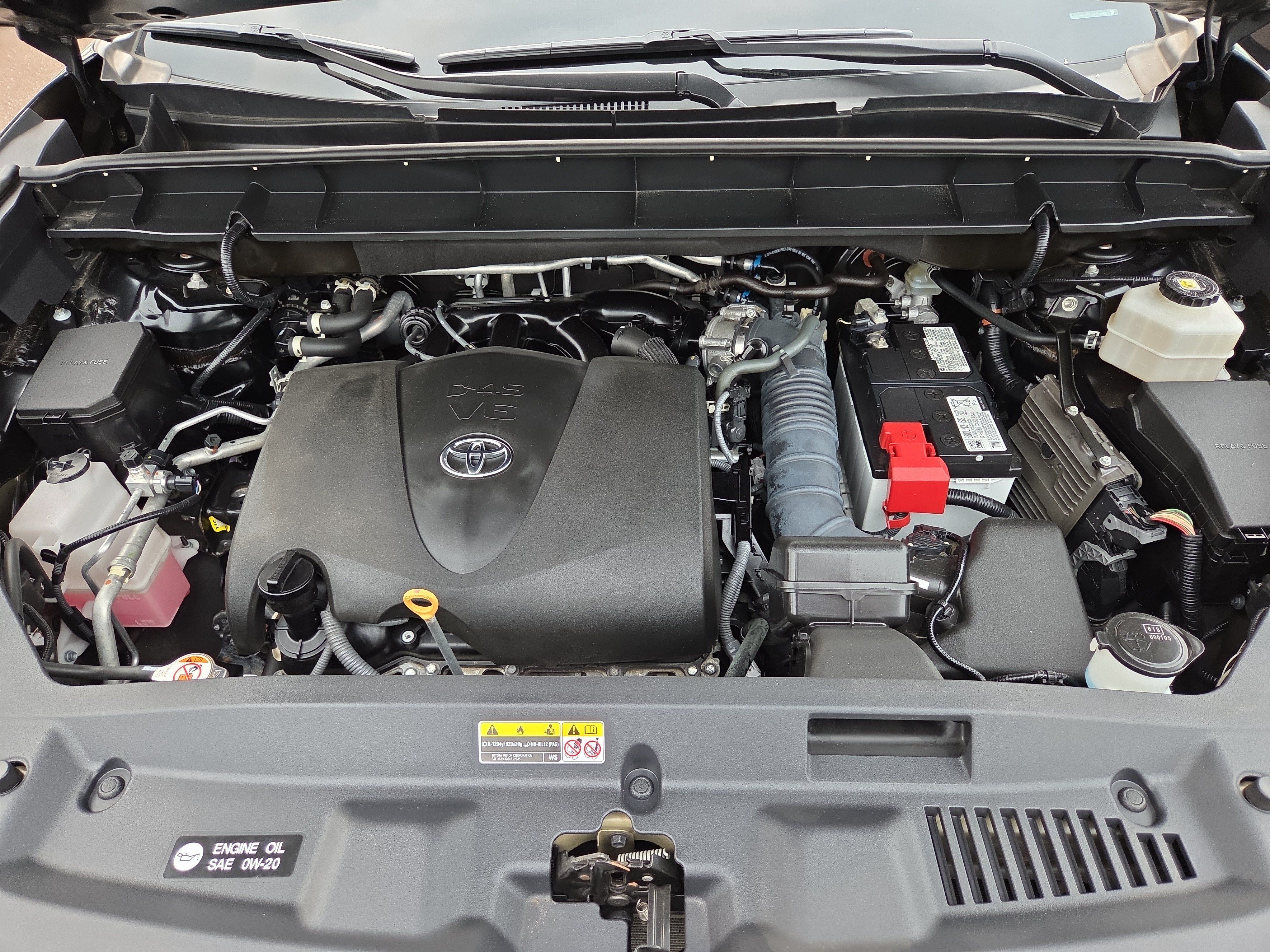 Used 2022 Toyota Highlander XLE AWD/4WD image 33