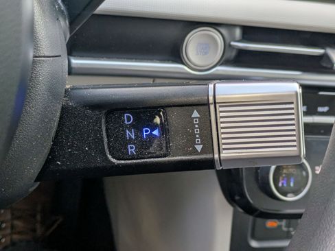 Used 2025 Hyundai Tucson Blue image 32