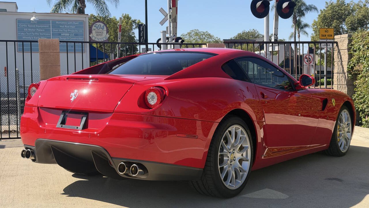 Used 2007 Ferrari 599 GTB Fiorano RWD image 12