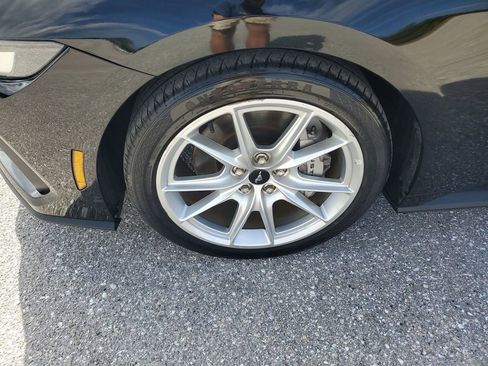 Used 2024 Ford Mustang GT Premium image 17