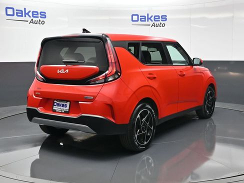 Certified 2023 Kia Soul EX image 8
