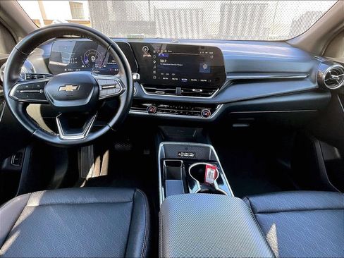 Used 2025 Chevrolet Equinox LT w/ Convenience Package II AWD/4WD image 21