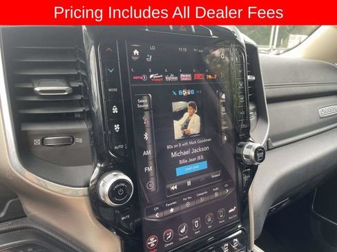 Used 2019 RAM 1500 Laramie AWD/4WD image 32