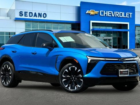 Used 2024 Chevrolet Blazer EV RS AWD/4WD image 2