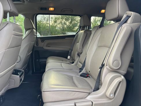 Used 2023 Honda Odyssey Elite image 15
