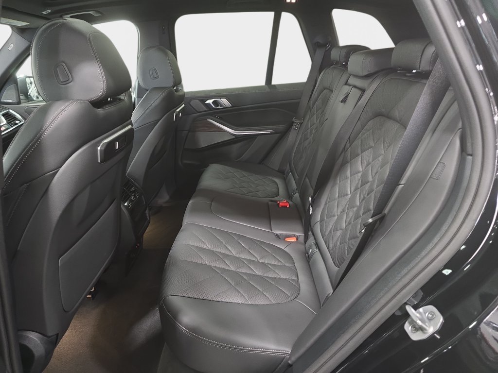 Used 2026 BMW X5 sDrive40i w/ Premium Package RWD image 27