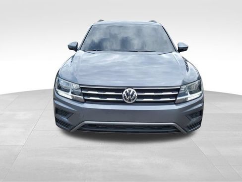 Used 2019 Volkswagen Tiguan SEL AWD/4WD image 2