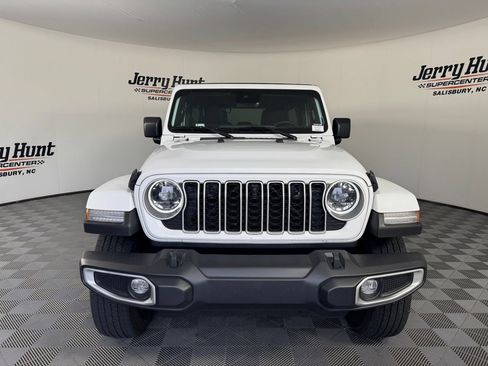 Used 2024 Jeep Wrangler Unlimited Sahara w/ Technology Group AWD/4WD image 5