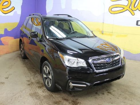 Used 2018 Subaru Forester 2.5i Premium AWD/4WD image 2