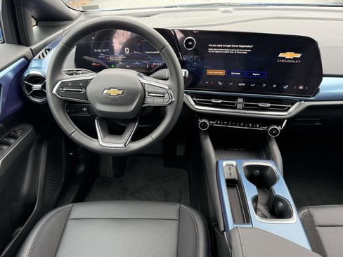 New 2026 Chevrolet Equinox EV LT image 8