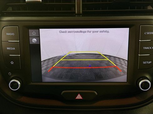 Used 2025 Kia Soul LX w/ LX Technology Package image 21