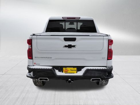 Used 2024 Chevrolet Silverado 1500 LT Trail Boss w/ Convenience Package II image 6