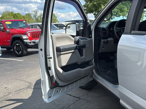 Used 2017 Ford F150 XL w/ Equipment Group 101A Mid AWD/4WD image 11