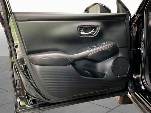 Used 2024 Honda HR-V Sport image 21