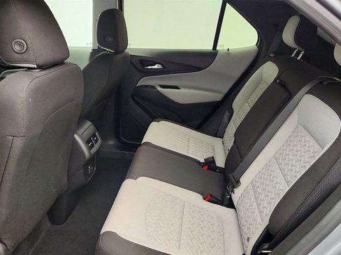 Used 2024 Chevrolet Equinox LT FWD image 21