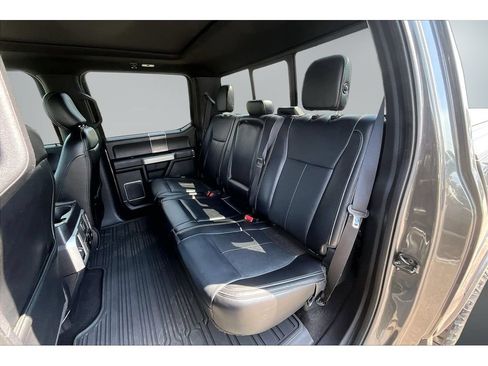 Used 2019 Ford F150 Lariat w/ Equipment Group 502A Luxury AWD/4WD image 23