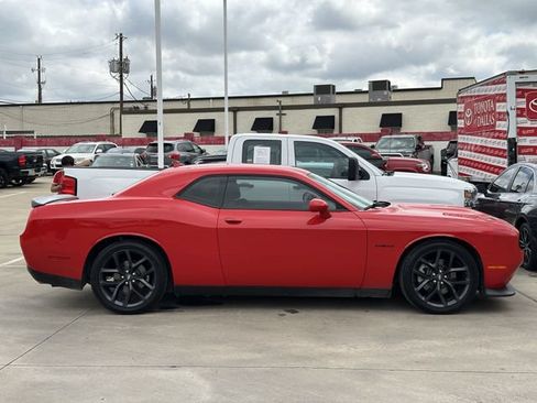 Used 2021 Dodge Challenger R/T w/ Blacktop Package RWD image 3