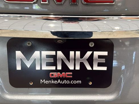 Used 2023 GMC Terrain SLE w/ Driver Convenience Package AWD/4WD image 9