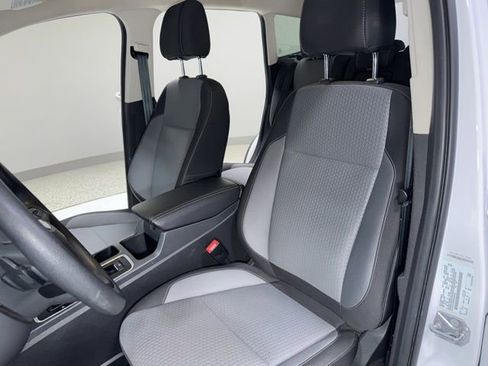 Used 2017 Ford Escape SE AWD/4WD image 12