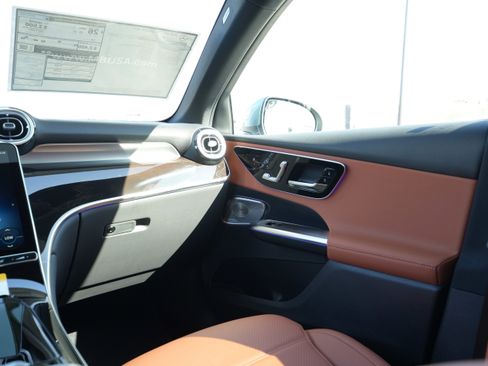 New 2026 Mercedes-Benz GLC 300 4MATIC image 23