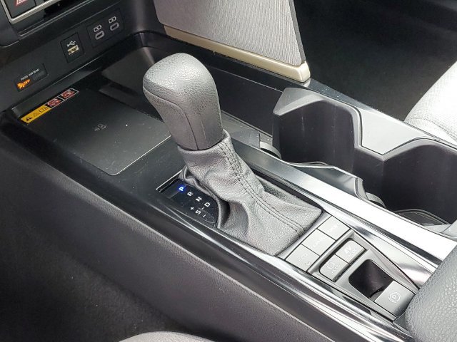 Used 2025 Toyota Camry LE FWD image 18
