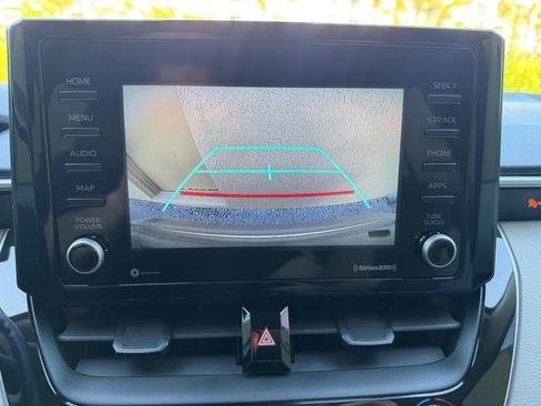 Used 2022 Toyota Corolla L FWD image 16