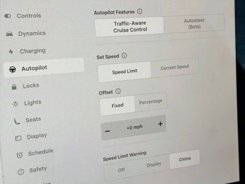 Used 2025 Tesla Model Y Long Range image 14