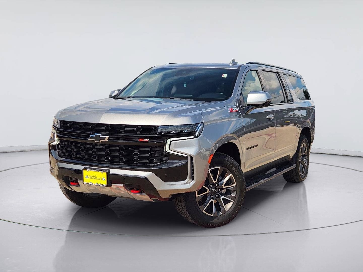 Used 2023 Chevrolet Suburban Z71 w/ Luxury Package AWD/4WD image 1