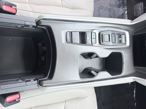 Used 2018 Honda Accord EX-L image 12