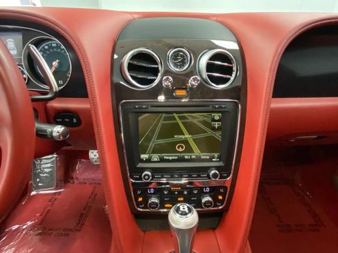 Used 2018 Bentley Flying Spur S W12 image 28