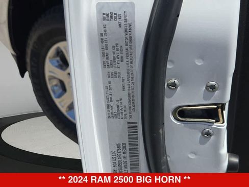 Used 2024 RAM 2500 Big Horn w/ Off Road Package AWD/4WD image 34