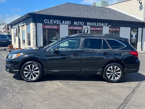 Used 2017 Subaru Outback 2.5i Limited image 2