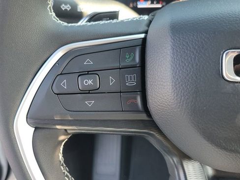 New 2025 Jeep Grand Cherokee Laredo image 22