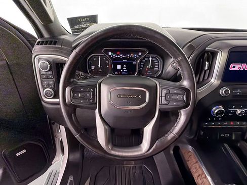 Used 2021 GMC Sierra 1500 Denali w/ Denali Ultimate Package AWD/4WD image 11