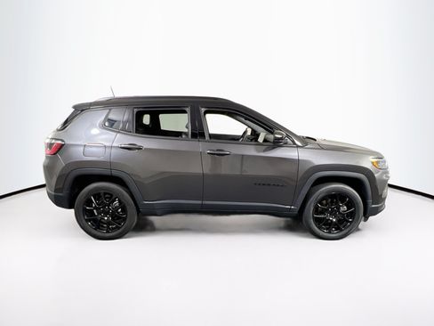 Used 2022 Jeep Compass Latitude AWD/4WD image 4