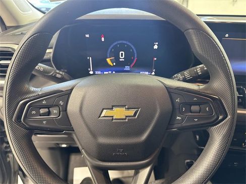Used 2025 Chevrolet TrailBlazer LT image 8