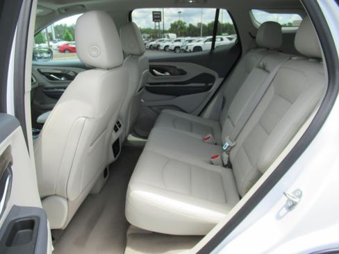 Used 2023 GMC Terrain Denali AWD/4WD image 35