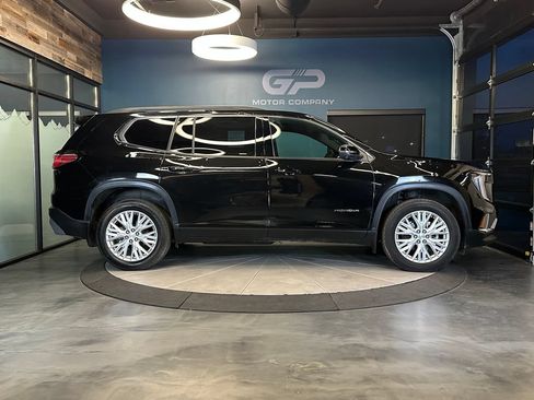 Used 2026 GMC Acadia Elevation w/ Elevation Premium Package AWD/4WD image 2