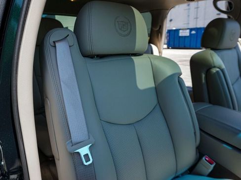 Used 2003 Cadillac Escalade AWD image 93