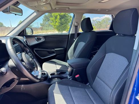 Used 2021 Kia Soul GT-Line FWD image 7