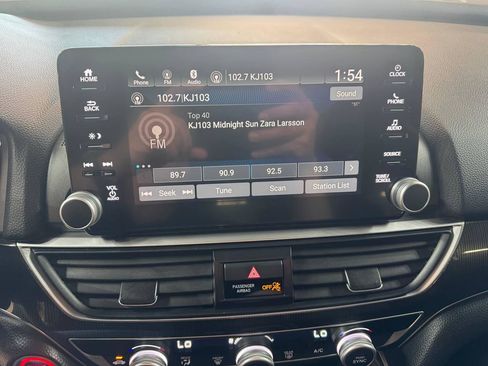 Used 2019 Honda Accord Sport image 23