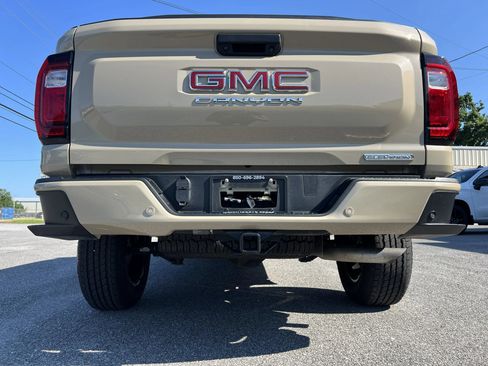 Used 2024 GMC Canyon Elevation w/ Convenience Package RWD image 11