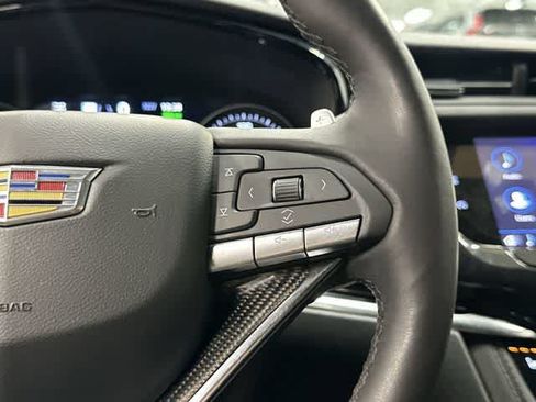 Used 2023 Cadillac XT6 Sport w/ Technology Package AWD/4WD image 18